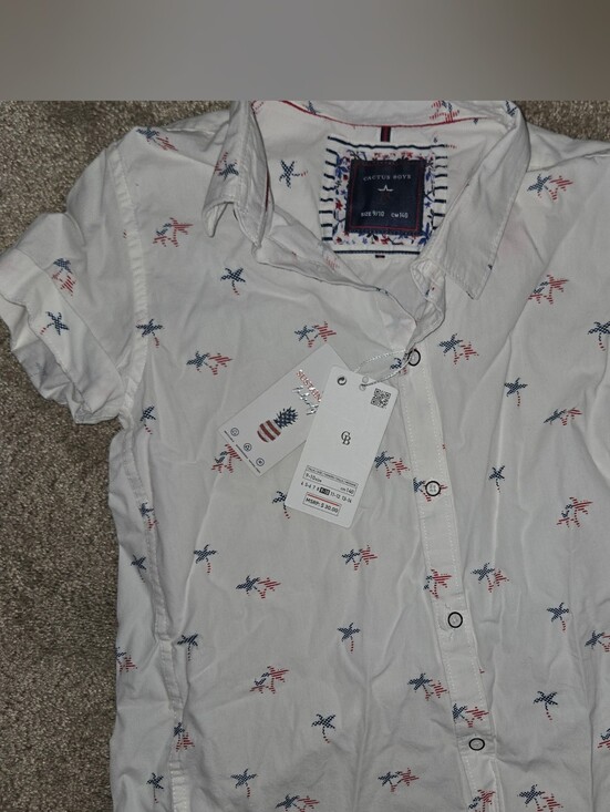 Cactus Other - Cactus White Short-Sleeve Button-Down Shirt with Red & Blue Star Print